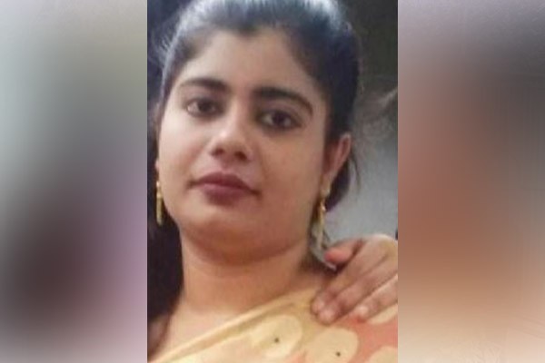 গৃহবধূকে শ্বাসরোধে হত্যা, স্বামীসহ ছয়জন আসামি করে মামলা