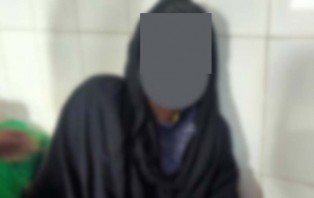 বিয়ের দুই মাস ১০ দিনের মাথায় সন্তান প্রসব, হাসপাতালেই তালাক