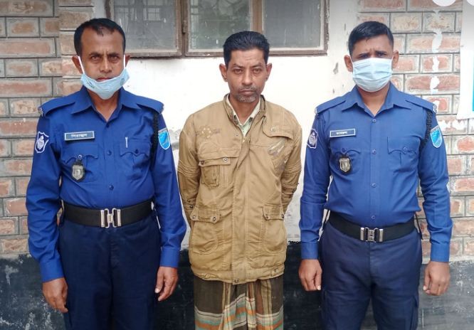 সালথায় গাঁজা ও ইয়াবাসহ এক মাদক ব্যবসায়ী আটক