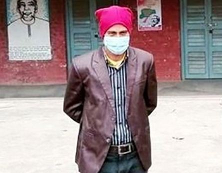 জাল ভোট দিতে গিয়ে যুবক আটক