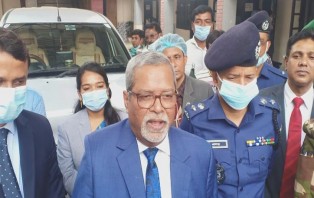 নির্বাচনে কোনো কোনো স্থানে একটু ঝগড়াঝাটি হয়েছে: সিইসি