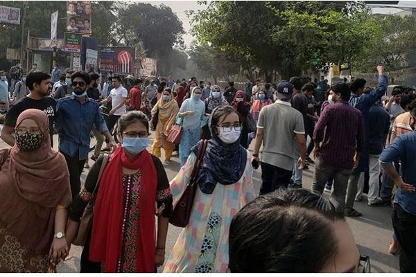 ৭ কলেজের পরীক্ষা হবে, তবে শর্তসাপেক্ষে