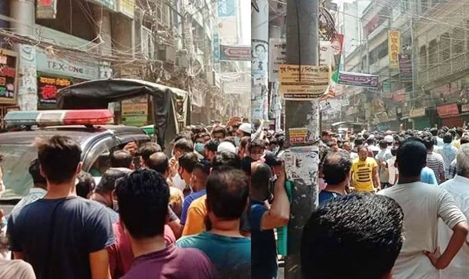 লকডাউন প্রত্যাহারের দাবিতে পুরান ঢাকায় বিক্ষোভ