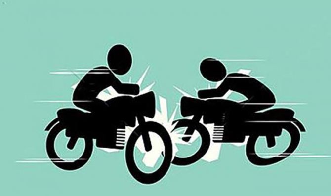 কাকরাইলে দুই মোটরসাইকেলের সংঘর্ষে যুবক নিহত