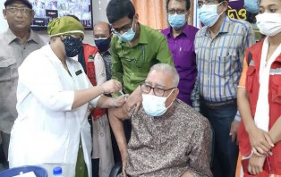 করোনার টিকার দ্বিতীয় ডোজ শুরু