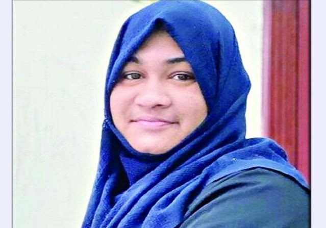 রোজার মহিমায় মুগ্ধ হয়ে ভারতীয় তরুণীর ইসলাম গ্রহণ