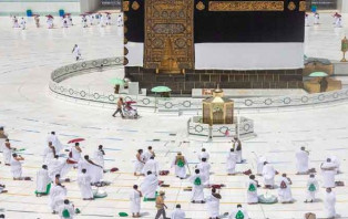 এবারও হজ পালনের অনুমতি পেতে পারেন বিদেশিরা