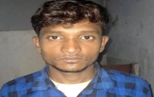 বিদ্যালয়ের টয়লেটে নিয়ে শিশু ধর্ষণ, যুবক গ্রেপ্তার