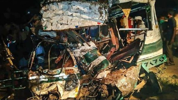 উত্তরপ্রদেশে বাস-অটোর মুখোমুখি সংঘর্ষে নিহত ১৭