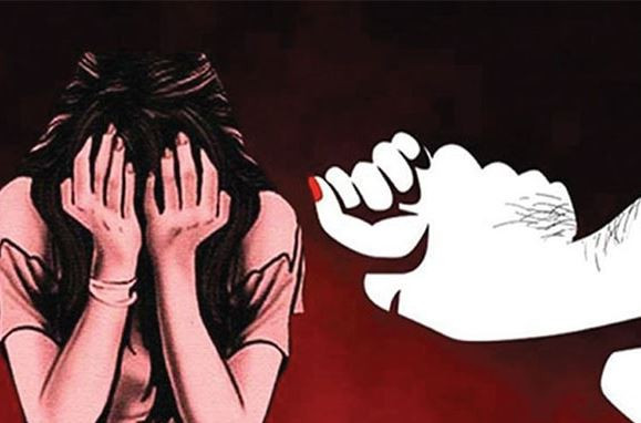 ঝালমুড়ি খাওয়াতে নিয়ে দুই বান্ধবীকে ধর্ষণের অভিযোগে ৪ যুবক গ্রেফতার