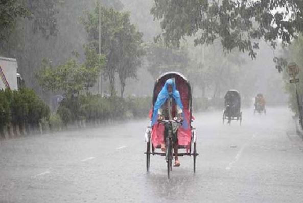 লঘুচাপের প্রভাবে বাড়তে পারে বৃষ্টি, সাগরে সতর্কতা