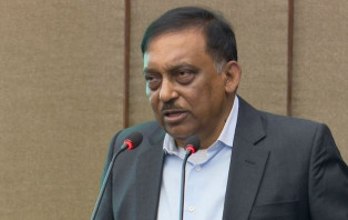 কাল থেকে সারাদেশে ইঞ্জিনচালিত রিক্সা-ভ্যান নিষিদ্ধ: স্বরাষ্ট্রমন্ত্রী