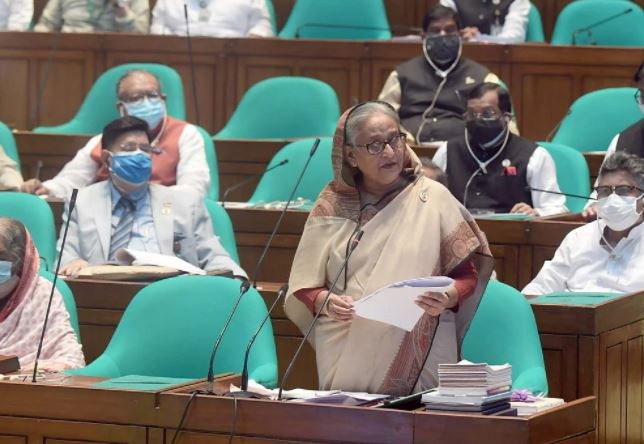 নিষেধাজ্ঞা উপেক্ষা করে মানুষ গ্রামে গিয়েছিল বলেই করোনা সংক্রমণ এতটা বেড়েছে : প্রধানমন্ত্রী