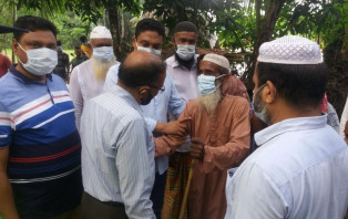 মাদারীপুরে বজ্রপাতে কৃষকের মৃত্যু, পরিবারকে আর্থিক সহায়তা প্রশাসনের 