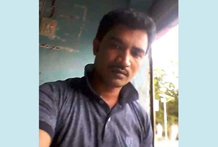 মনোহরগঞ্জে ইউপি মেম্বারকে কুপিয়ে হত্যা