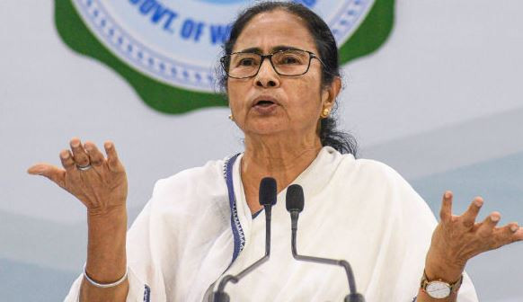 মৃত্যু সনদপত্রেও মোদির ছবি দেওয়া হোক: মমতা