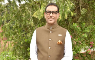 রক্তাক্ত বিশ্বাসঘাতকতার কালিমালিপ্ত অধ্যায় ১৯৭৫ সালের ১৫ আগস্ট : সেতুমন্ত্রী