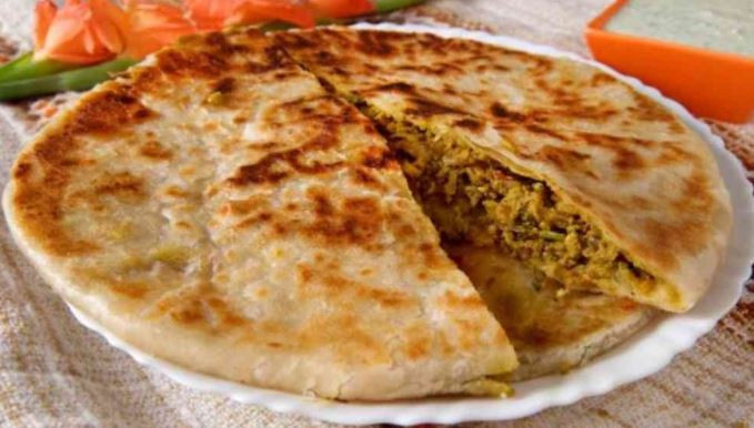 ঝটপট বানিয়ে ফেলুন মজাদার চিকেন পরোটা