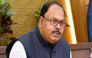 নির্দেশ পেলে কালই স্কুল খোলা সম্ভব: প্রতিমন্ত্রী