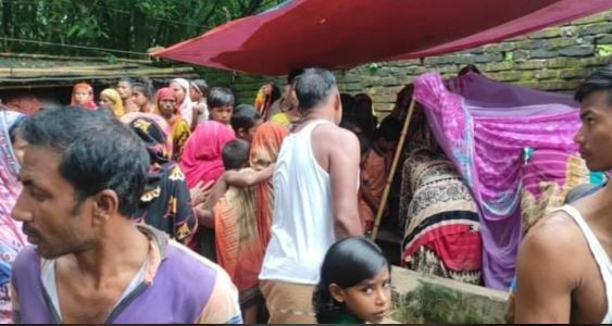 সাদুল্লাপুরে বিদ্যুৎ পিষ্ট হয়ে গৃহবধূর মৃত্যু
