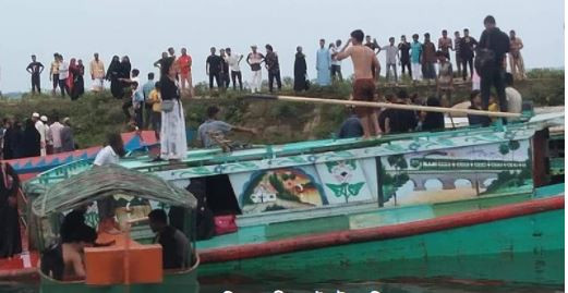 শতাধিক যাত্রী নিয়ে ট্রলারডুবি, ৭ জনের মরদেহ ‍উদ্ধার