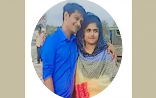পরকীয়া প্রেমিকের সঙ্গে পালালেন মা, কান্না থামছে না শিশুসন্তানের