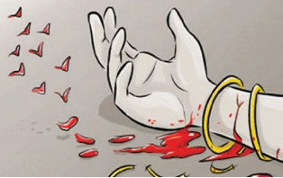 ভাতিজাকে ফাঁসাতে নিজের মেয়েকে গলাকেটে খুন 