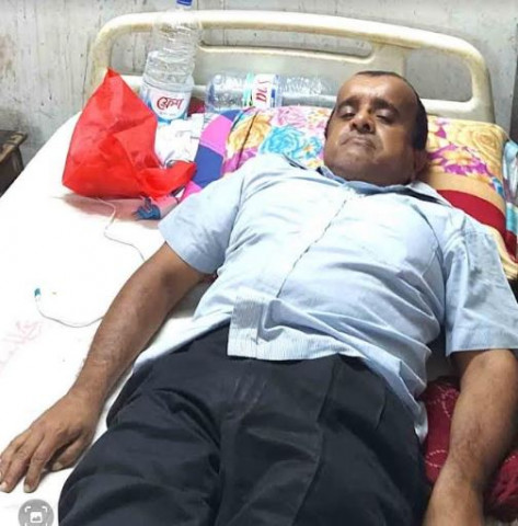 গোপালগঞ্জে শিক্ষা অফিসারের লাথি খাওয়া সেই প্রধান শিক্ষক উল্টো বরখাস্ত