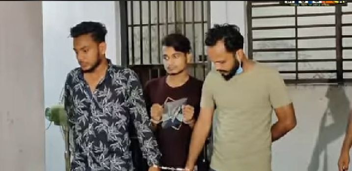 আইনের লোক পরিচয়ে শিবচরে ব্যবসায়ীর স্বর্ন ছিনতাইয়ের চেষ্টা, হাতেনাতে আটক ৩
