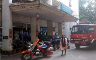 ঢাবির বিজনেজ স্টাডিজ অনুষদে আগুন