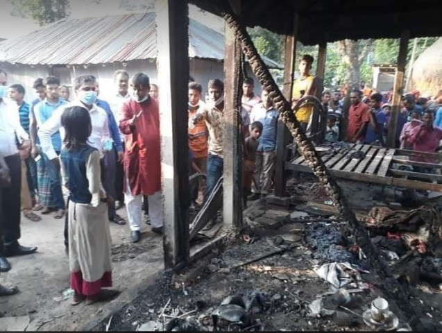 গাইবান্ধার গোবিন্দগঞ্জে আগুনে পুড়ে চিকিৎসাধীন অবস্থায় গৃহবধূর মৃত্যু
