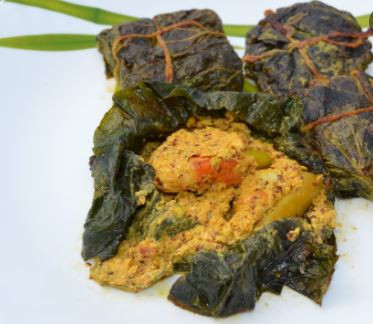 লাউপাতায় মোড়া মজাদার চিংড়ির পুর