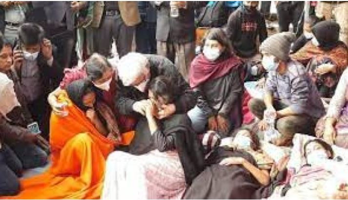 জাফর ইকবালের আশ্বাসে অনশন ভাঙলেন শাবিপ্রবির শিক্ষার্থীরা
