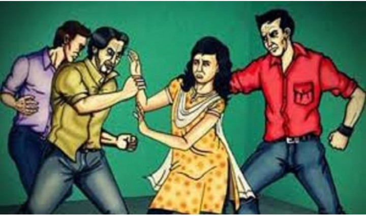 স্বামীকে আটকে রেখে মারধর, স্ত্রীকে সংঘবদ্ধ ধর্ষণ