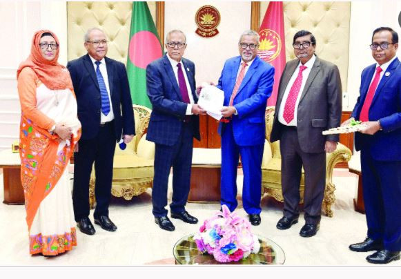 আজ বিদায় নেবে নুরুল হুদা কমিশন