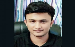 ফেসবুকে যে স্ট্যাটাস দিয়ে আত্মহত্যা করলেন প্রাক্তন রাবি শিক্ষার্থী