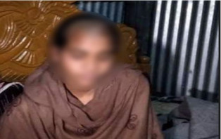 যৌতুক না পেয়ে গৃহবধূর মাথা ন্যাড়া করে দিলেন স্বামী-ননদ