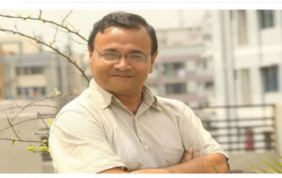 শিল্পীদের বিনামূল্যে চিকিৎসা দেবেন ডা. এজাজ