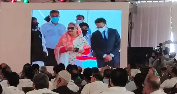 দেশকে শতভাগ বিদ্যুতায়ন ঘোষণা করলেন প্রধানমন্ত্রী