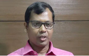 শাস্তি পেলেন সারওয়ার আলম