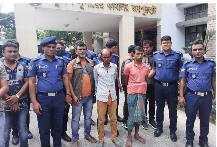 ঘুমন্ত কলেজছাত্রীকে ধর্ষণের পর হত্যা, গ্রেপ্তার ২