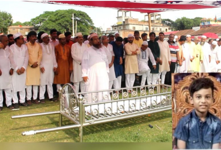 সদরপুরে ইউপি চেয়ারম্যানের নিহত শিশু পুত্রের জানাজার নামাজ অনুষ্ঠিত