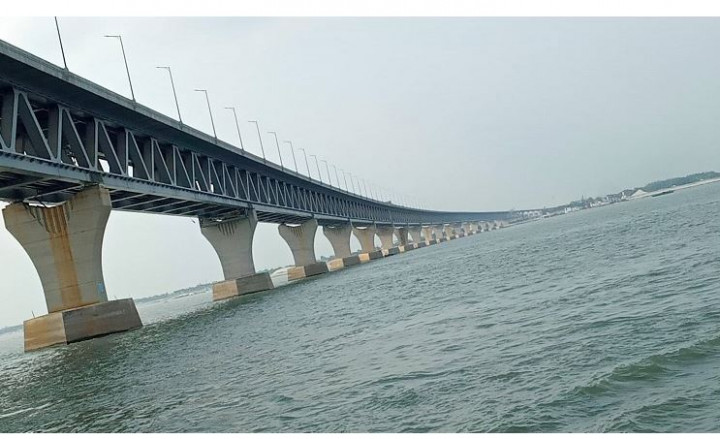 ‘হেঁটে বা সাইকেলে পদ্মা সেতু পার হওয়া যাবে না’