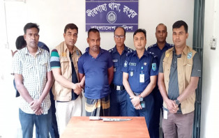 পরকীয়ার জেরেই খুন হন ব্যবসায়ী দেলোয়ার