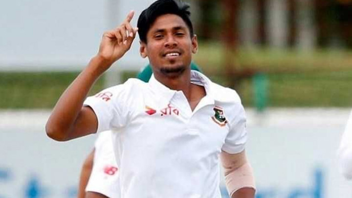 ১৬ মাস পর সাদা পোশাকে মোস্তাফিজের ৩ উইকেট