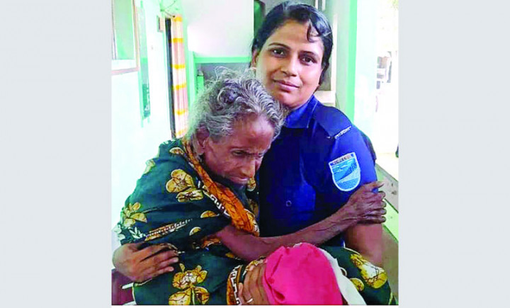মাকে গোয়ালঘরে রাখায় ২ ছেলে গ্রেপ্তার, জামিনে ছাড়িয়ে আনেন মা-ই