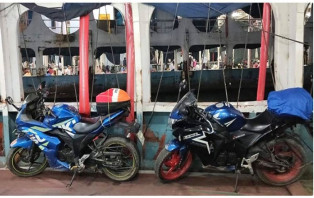 ঈদে নৌযান ও লঞ্চে মোটরসাইকেল বহন নিষিদ্ধ