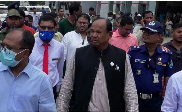 যাত্রীদের চাপে ট্রেনের শিডিউল বিপর্যয় : রেলমন্ত্রী