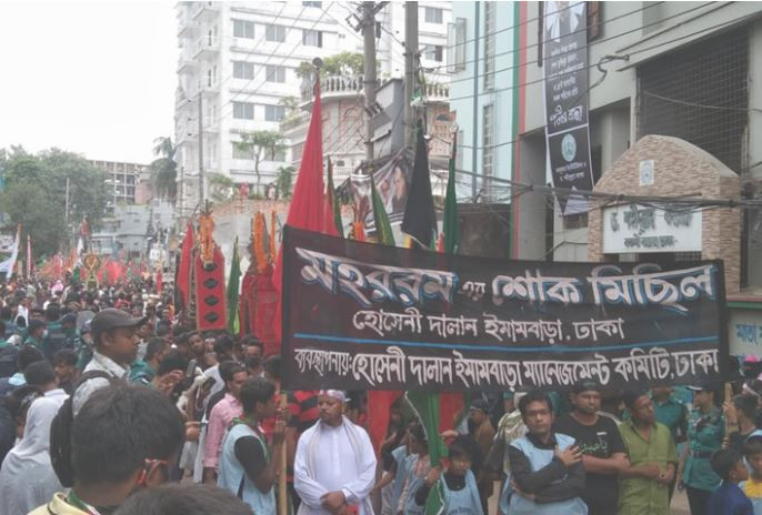 কঠোর নিরাপত্তায় রাজধানীতে তাজিয়া মিছিল