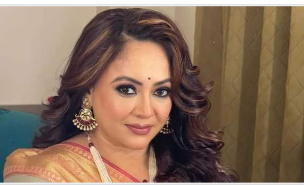 বয়স নিয়ে নিন্দুকদের কটাক্ষ, জবাব দিলেন শ্রীলেখা